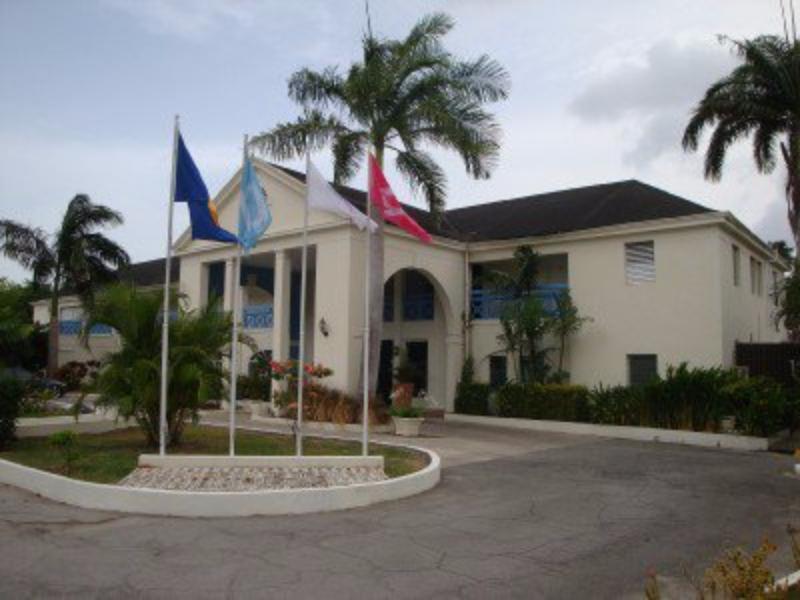 Starfish Discovery Bay Holetown Exterior foto